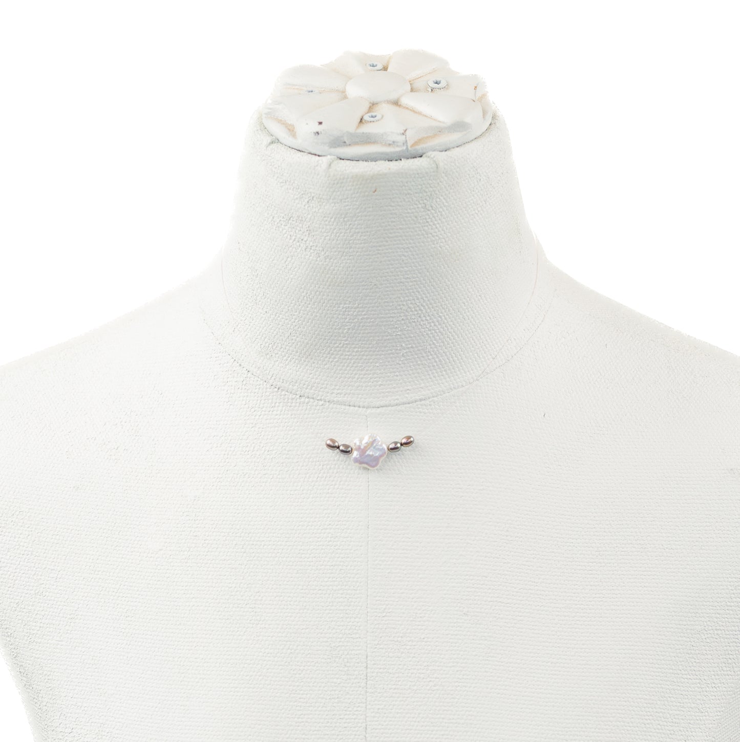 Flower Pearl Floating Necklace