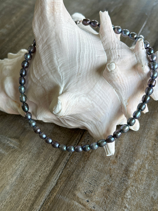 Men’s Jellyfish Black Peacock Freshwater Pearl Necklace