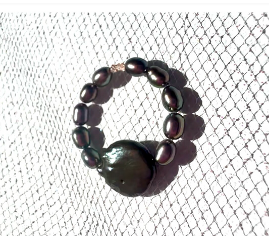 Black Peacock Freshwater Pearl Ring